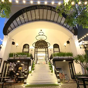 Отель Le House Boutique - 100m To The Дананг